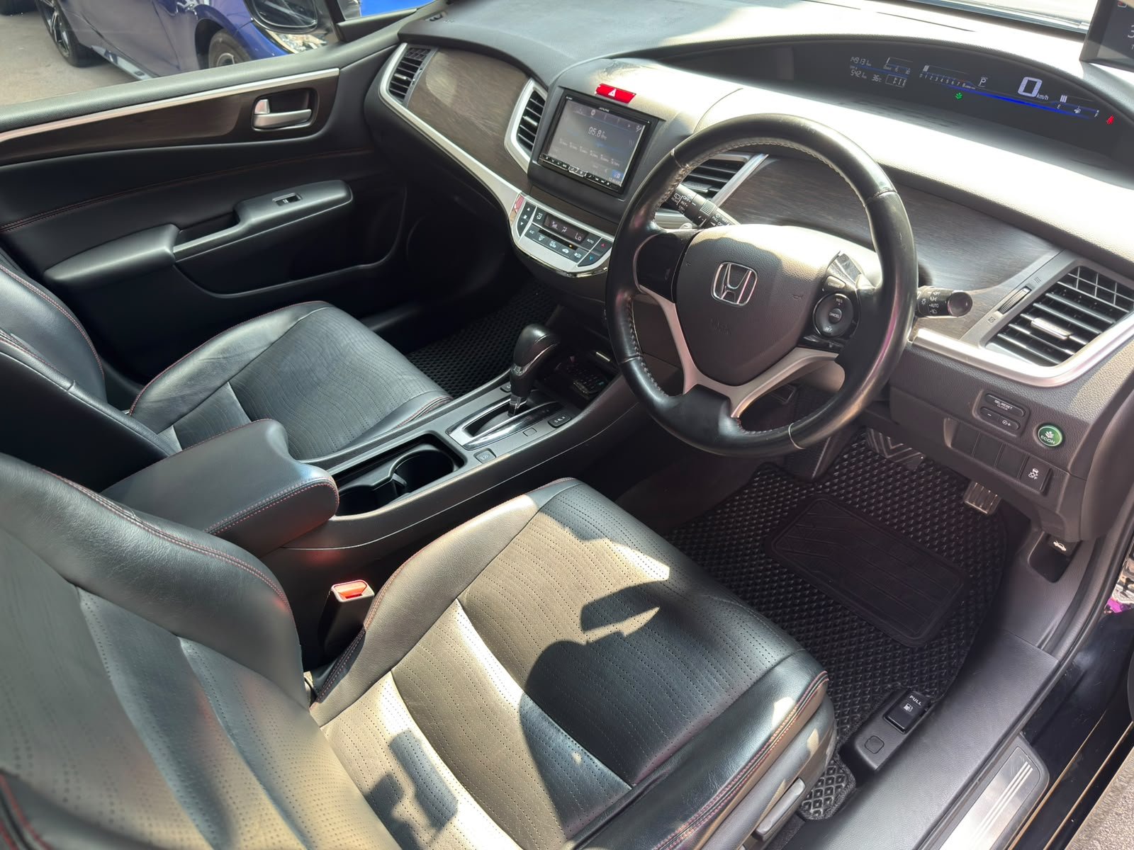 Honda Jade 1.5 RS photo 7